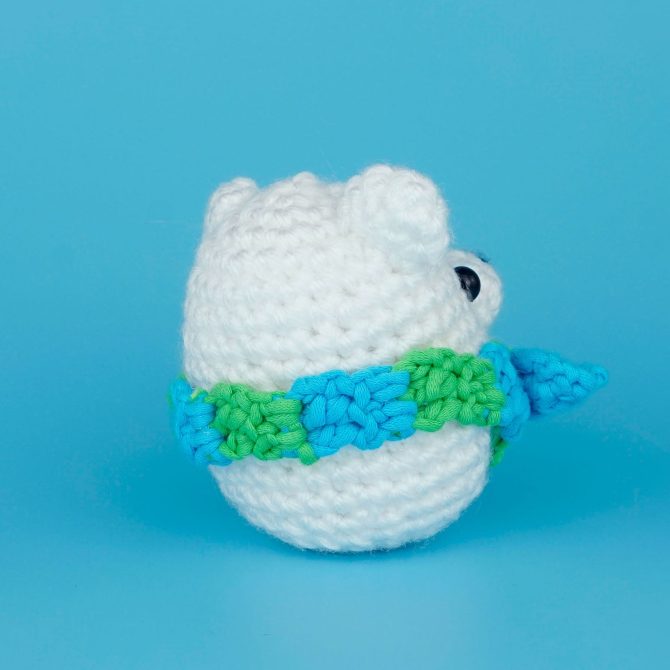 Earth Day Limited Edition Lola Loca the Polar Bear Crochet Kit - Image 5